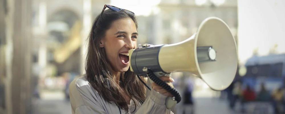 13 Descriptive Words for Voices to Enrich Your Writing