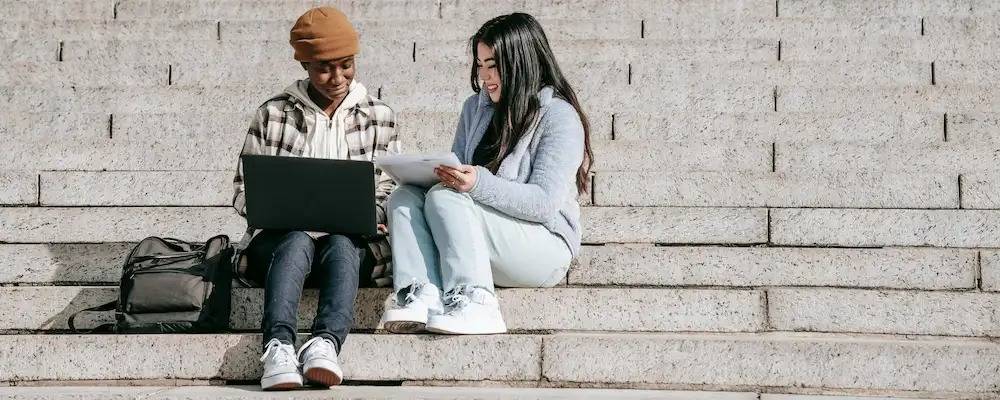 13 Essential Digital Journalist Jobs You Must Know About