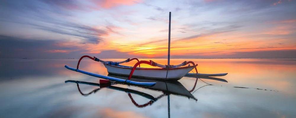 9 Striking Metaphor in Poetry Examples Creators Must Know