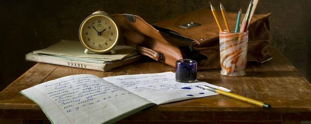 What Are Descriptive Writers? Skills & Examples